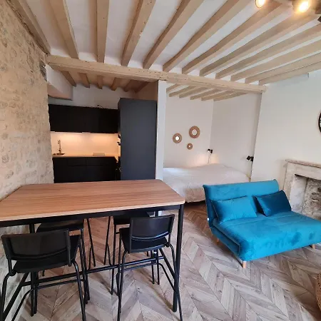 Centre De Apartment Bayeux